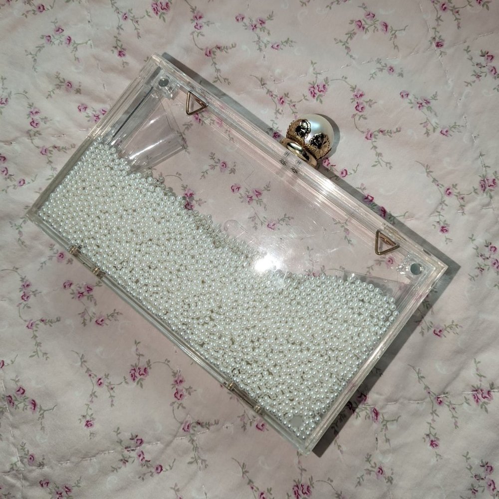 Aldo pearl clutch